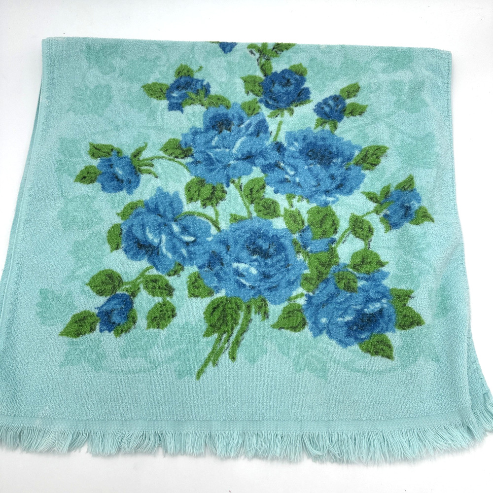 Vintage Tastemaker BlueFloral Bath Towel Fringe
